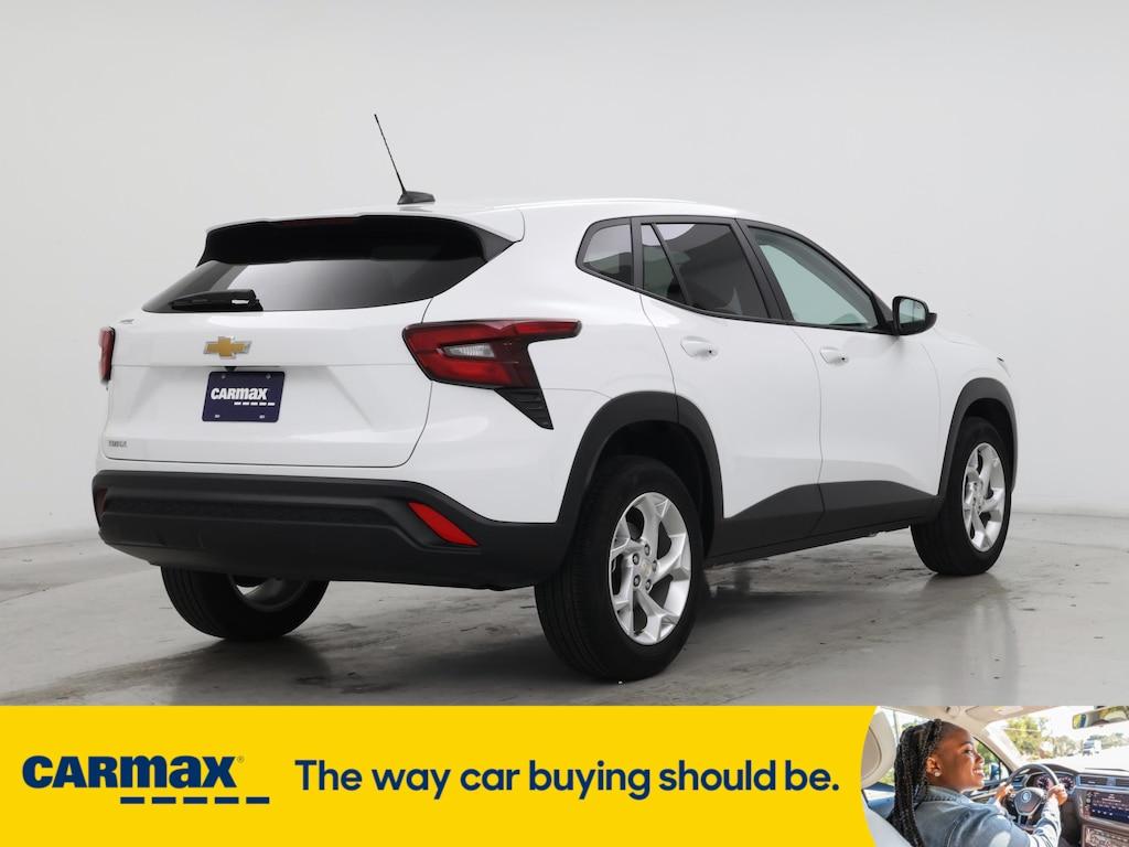 used 2024 Chevrolet Trax car, priced at $22,998