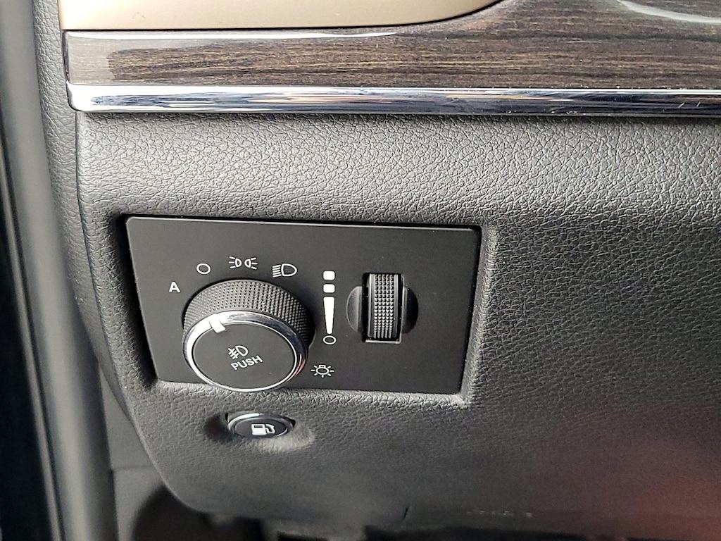 used 2017 Jeep Grand Cherokee car, priced at $16,998