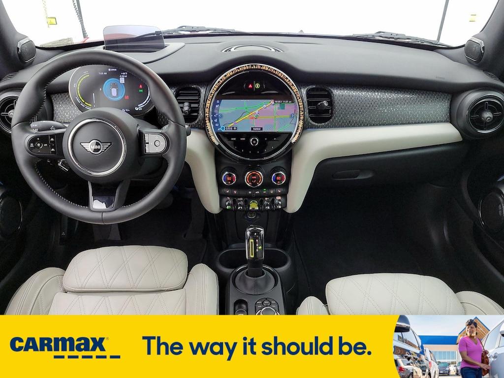 used 2022 MINI SE Hardtop car, priced at $23,998