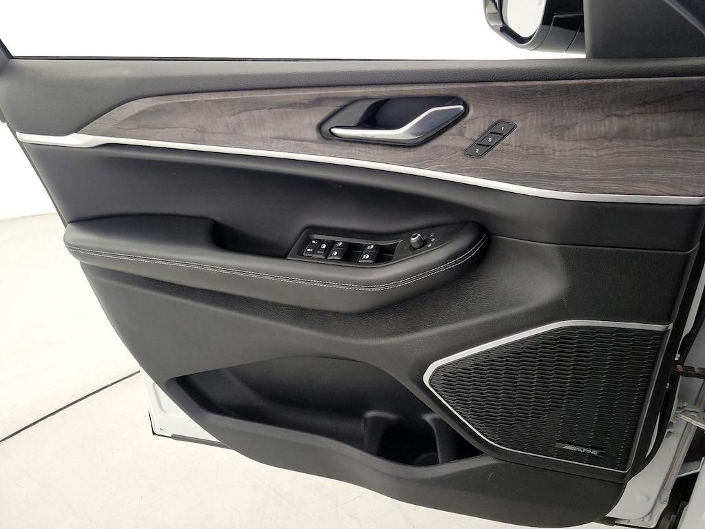 used 2021 Jeep Grand Cherokee L car, priced at $28,998