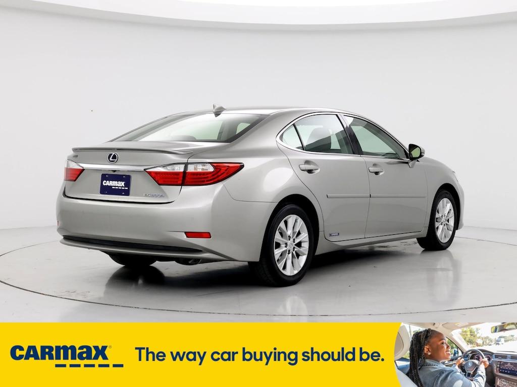 used 2015 Lexus ES 300h car, priced at $18,998