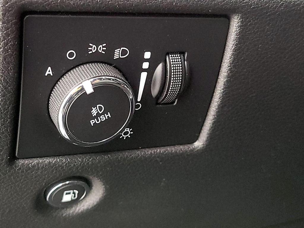 used 2019 Jeep Grand Cherokee car, priced at $27,998