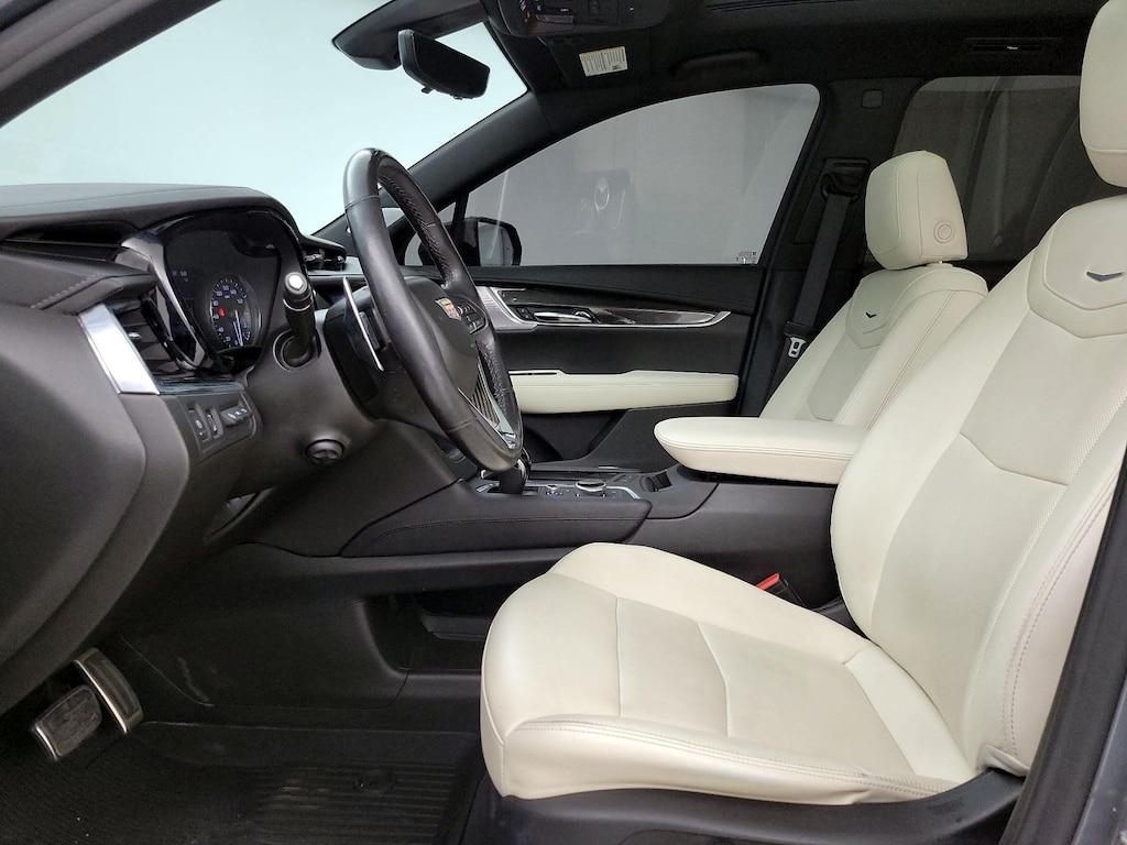 used 2020 Cadillac XT6 car, priced at $35,998