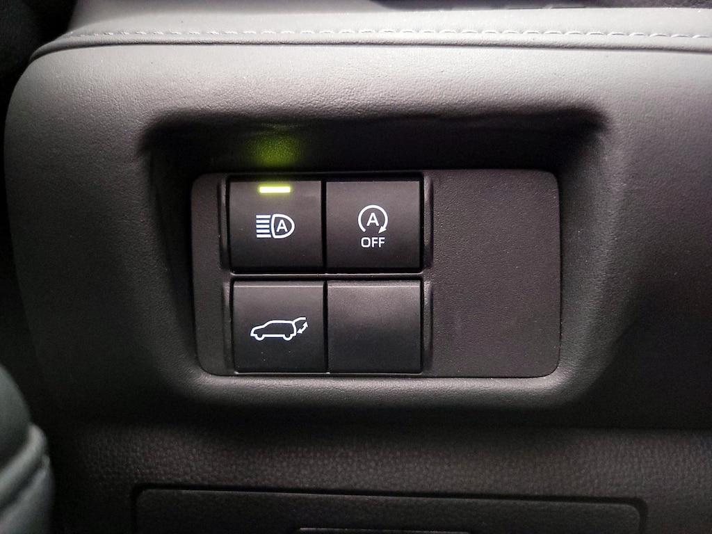 used 2024 Toyota Highlander car, priced at $42,998