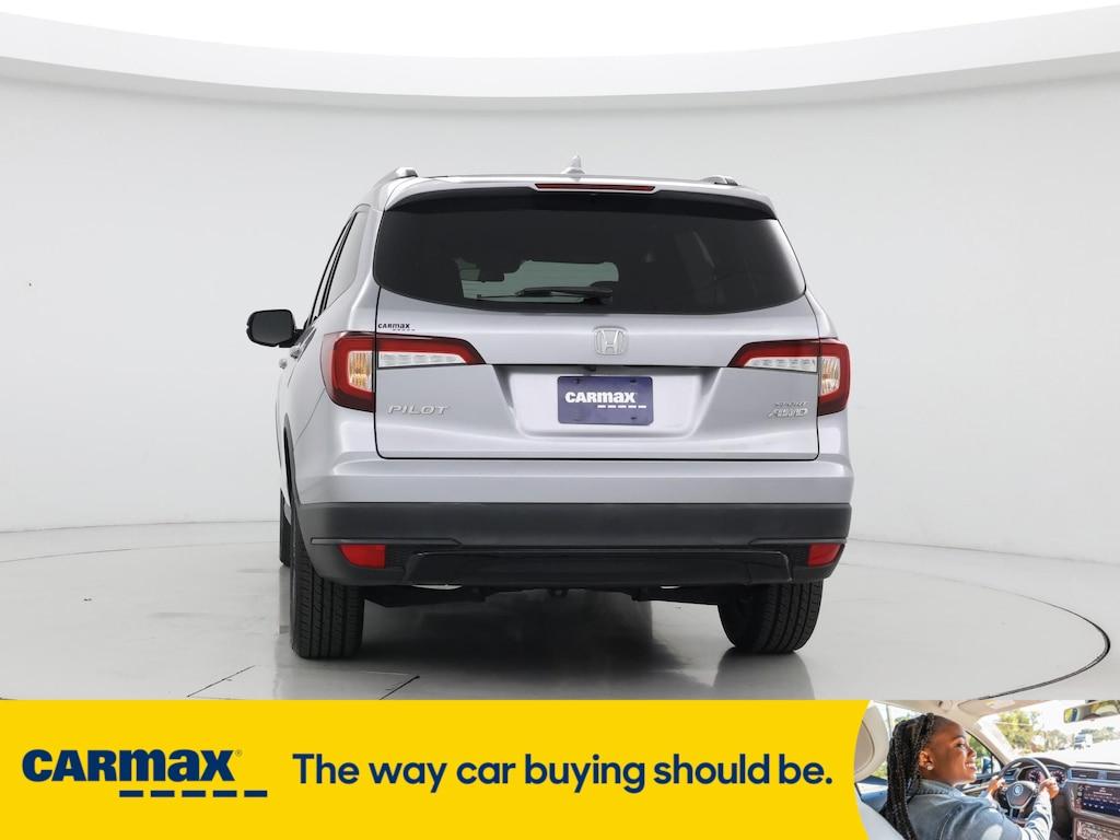 used 2022 Honda Pilot car, priced at $29,998