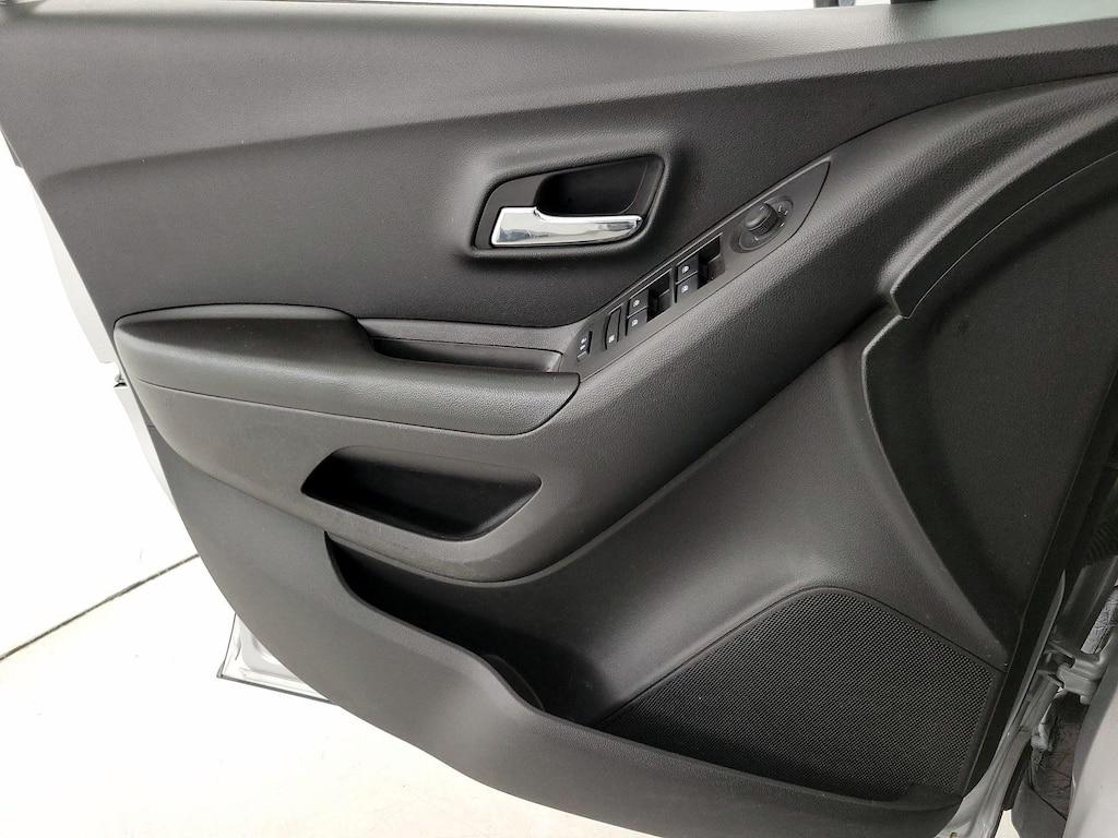 used 2022 Chevrolet Trax car, priced at $16,998