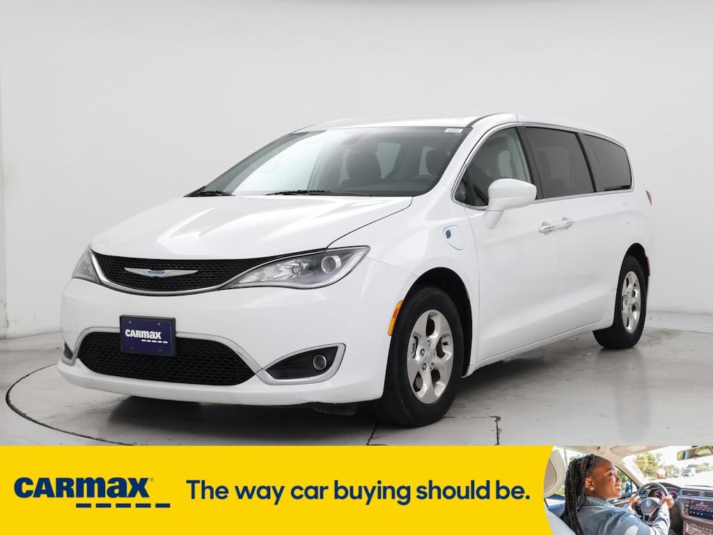 used 2020 Chrysler Pacifica Hybrid car, priced at $25,998