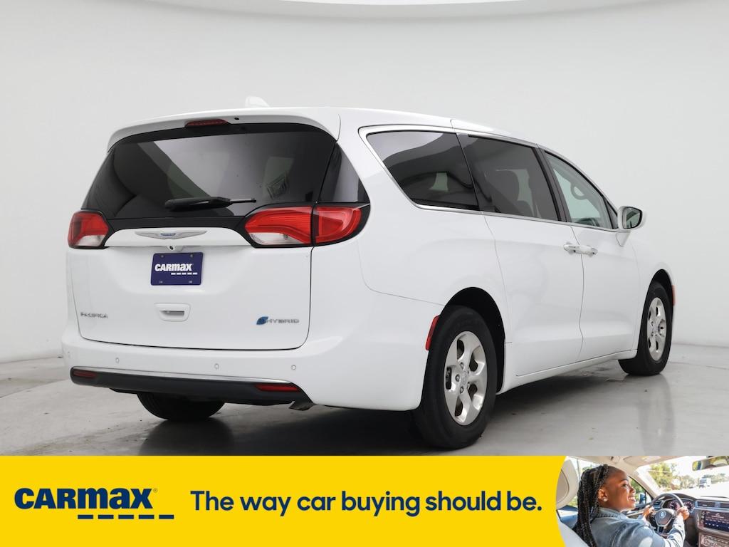 used 2020 Chrysler Pacifica Hybrid car, priced at $25,998