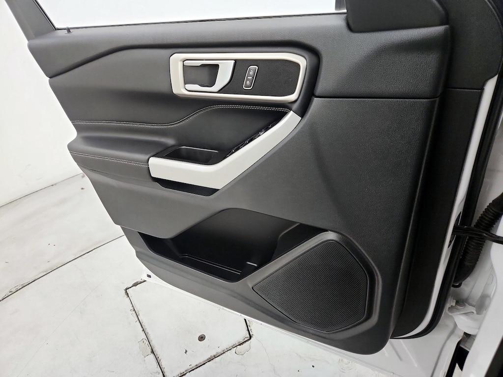 used 2023 Ford Explorer car, priced at $32,998