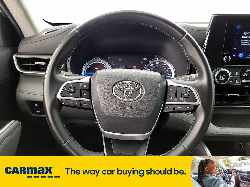 used 2023 Toyota Highlander Hybrid car, priced at $39,998