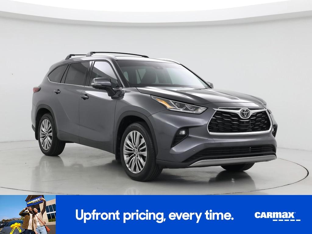 used 2024 Toyota Highlander car, priced at $47,998