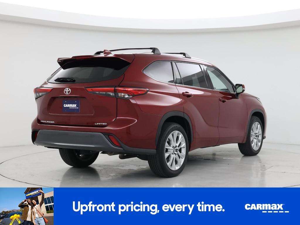 used 2022 Toyota Highlander car, priced at $35,998