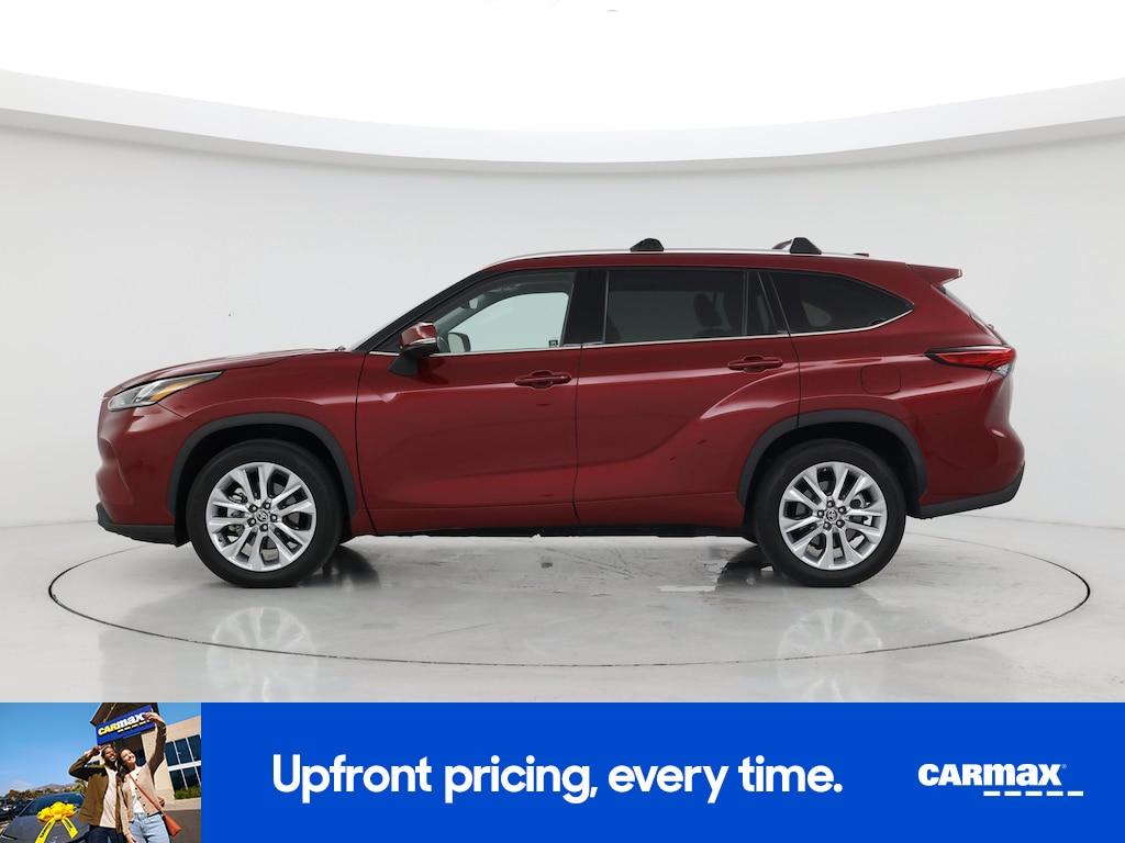 used 2022 Toyota Highlander car, priced at $35,998