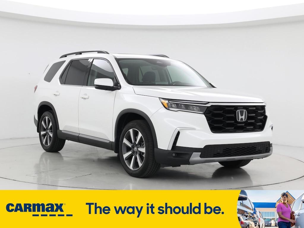 used 2025 Honda Pilot car, priced at $47,998