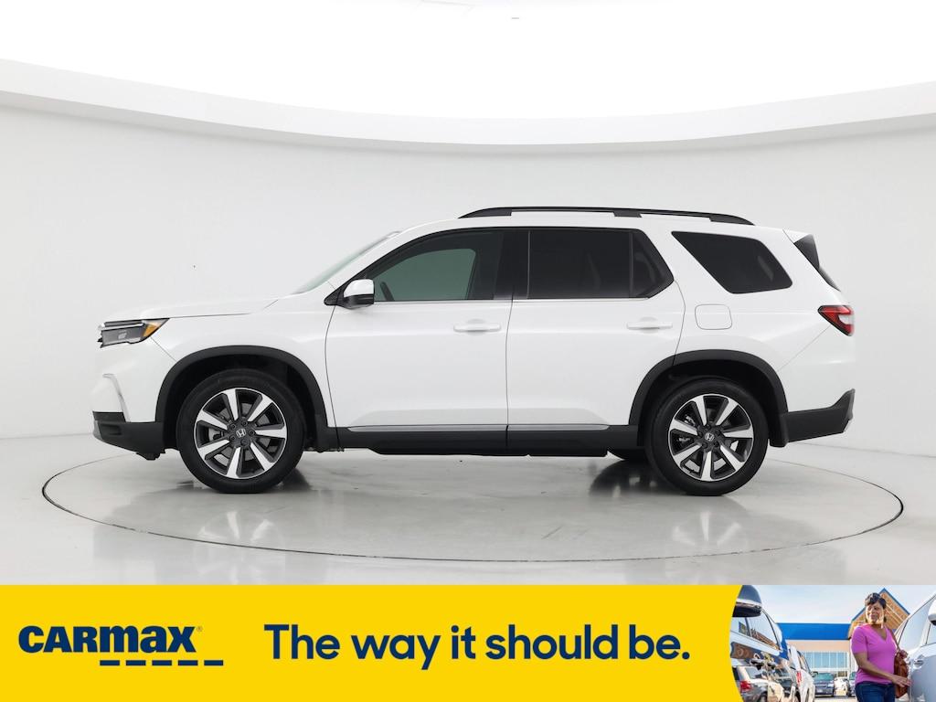 used 2025 Honda Pilot car, priced at $47,998