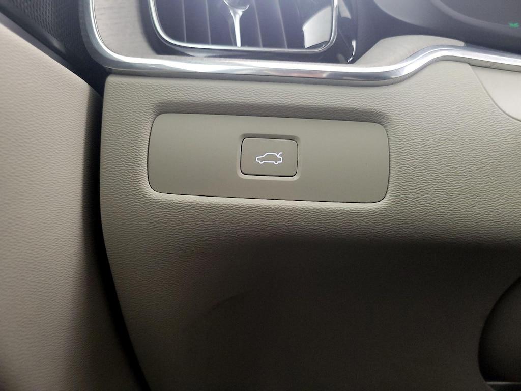 used 2023 Volvo XC60 car, priced at $29,998