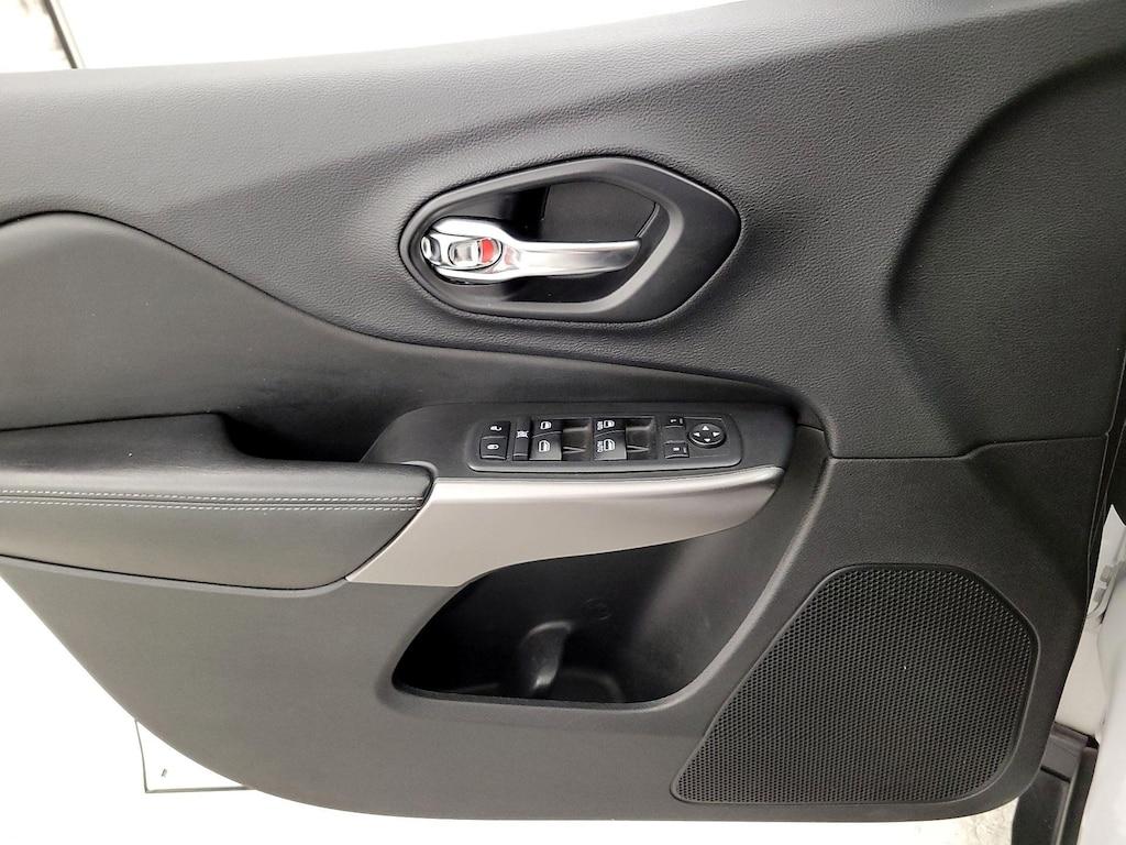 used 2019 Jeep Cherokee car, priced at $14,599