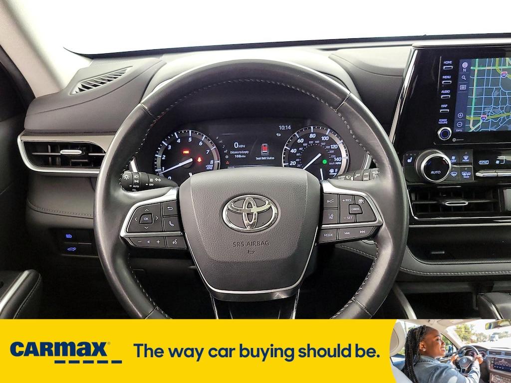 used 2020 Toyota Highlander car, priced at $35,998