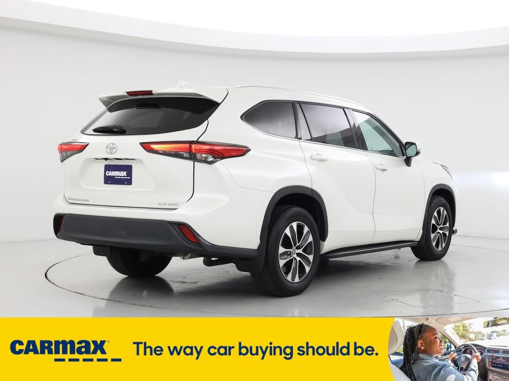 used 2020 Toyota Highlander car, priced at $35,998