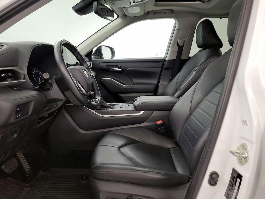 used 2020 Toyota Highlander car, priced at $35,998