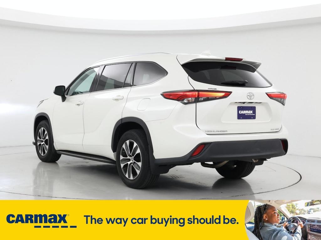 used 2020 Toyota Highlander car, priced at $35,998