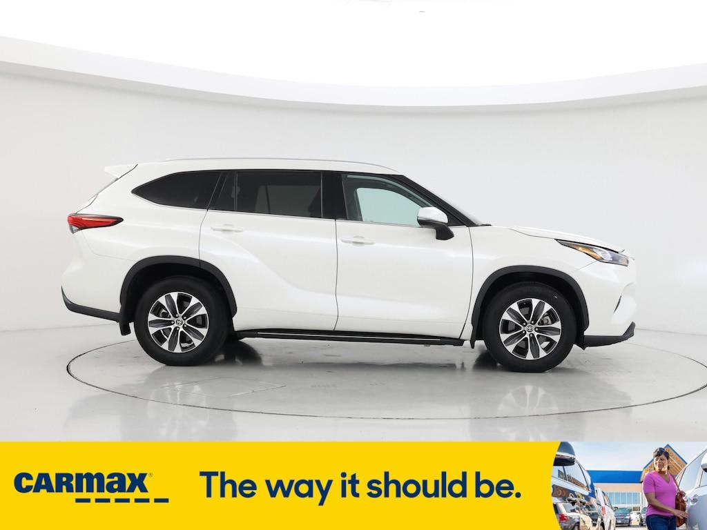 used 2020 Toyota Highlander car, priced at $35,998