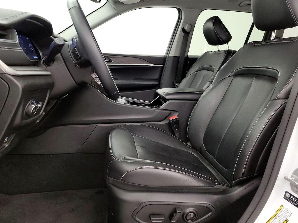 used 2022 Jeep Grand Cherokee car, priced at $31,998