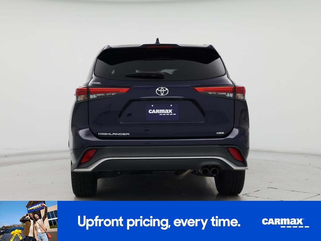 used 2021 Toyota Highlander car, priced at $32,998