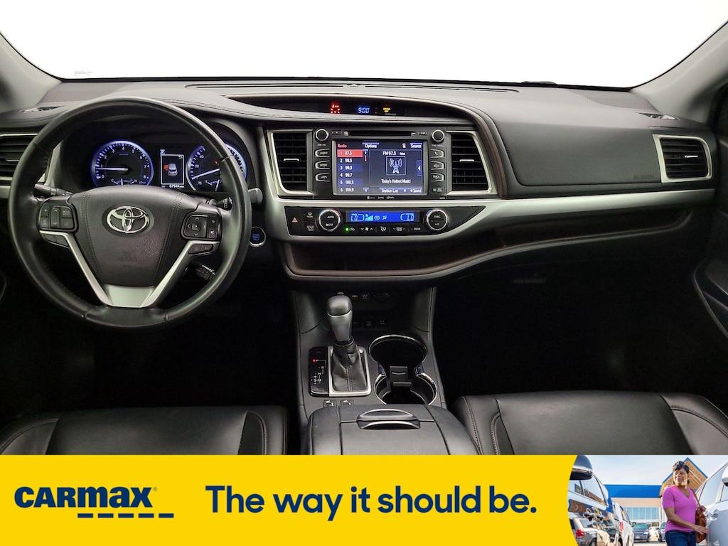 used 2019 Toyota Highlander car, priced at $29,998