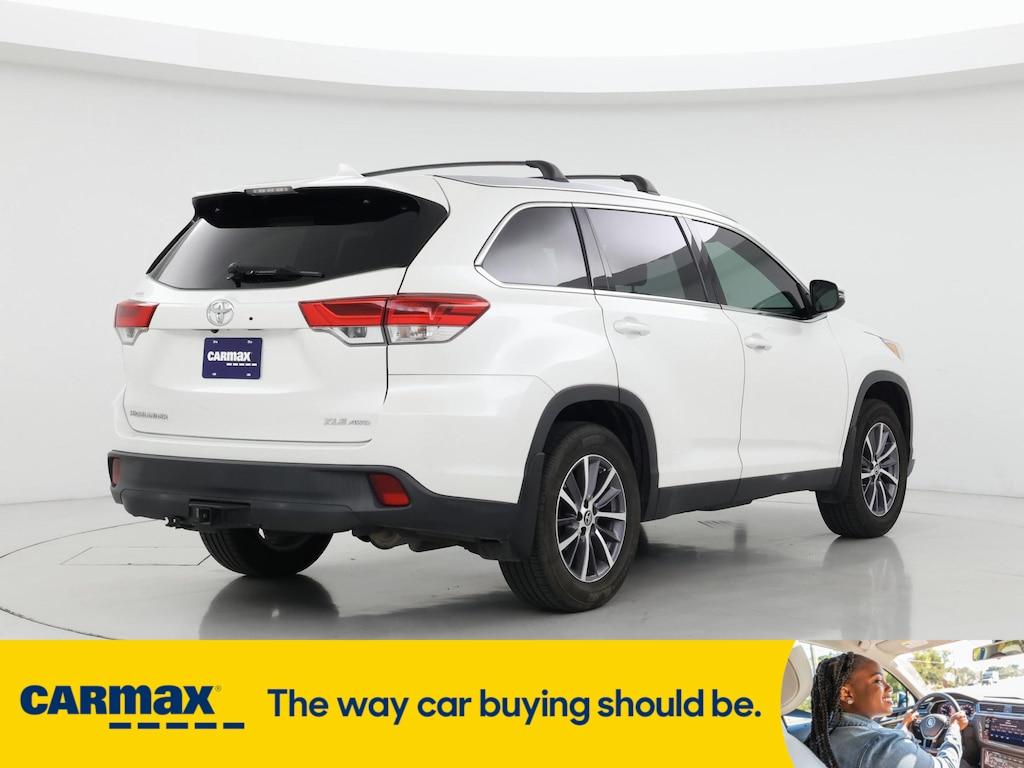 used 2019 Toyota Highlander car, priced at $29,998