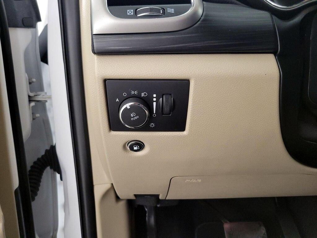 used 2021 Jeep Grand Cherokee car, priced at $23,998