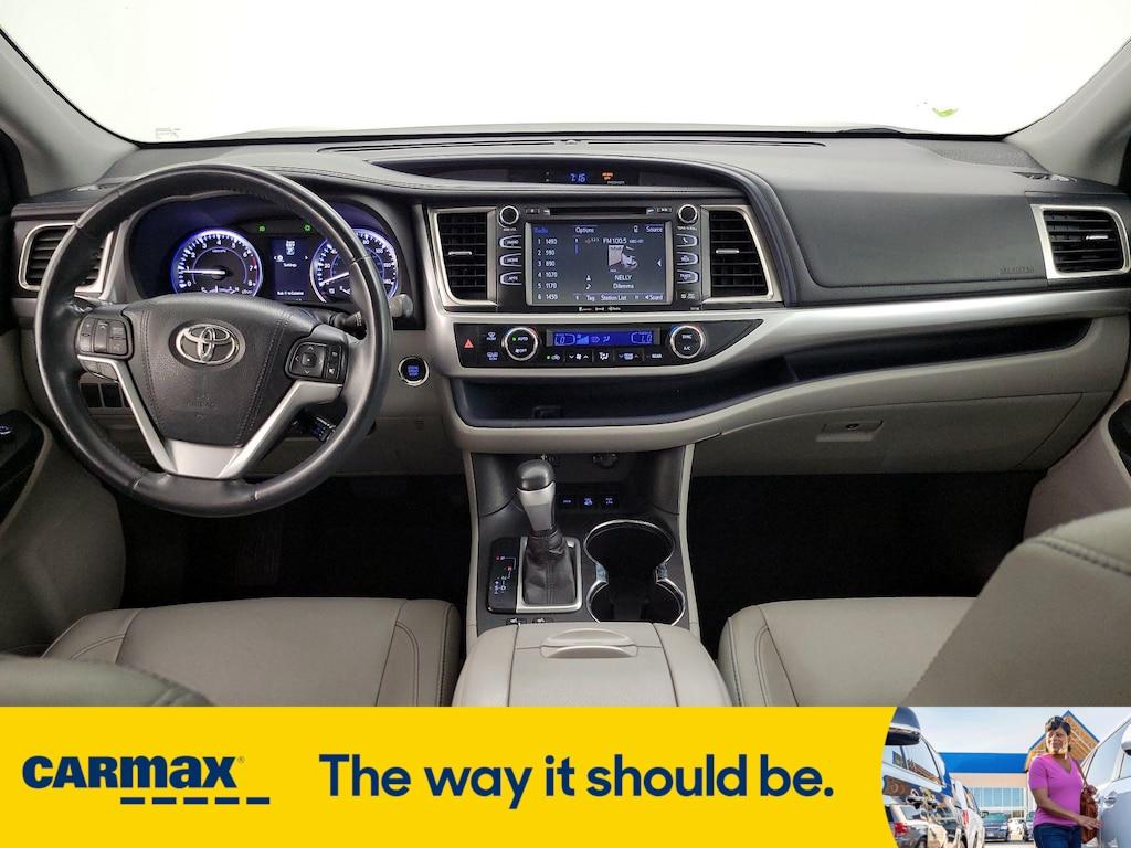 used 2016 Toyota Highlander car, priced at $20,998