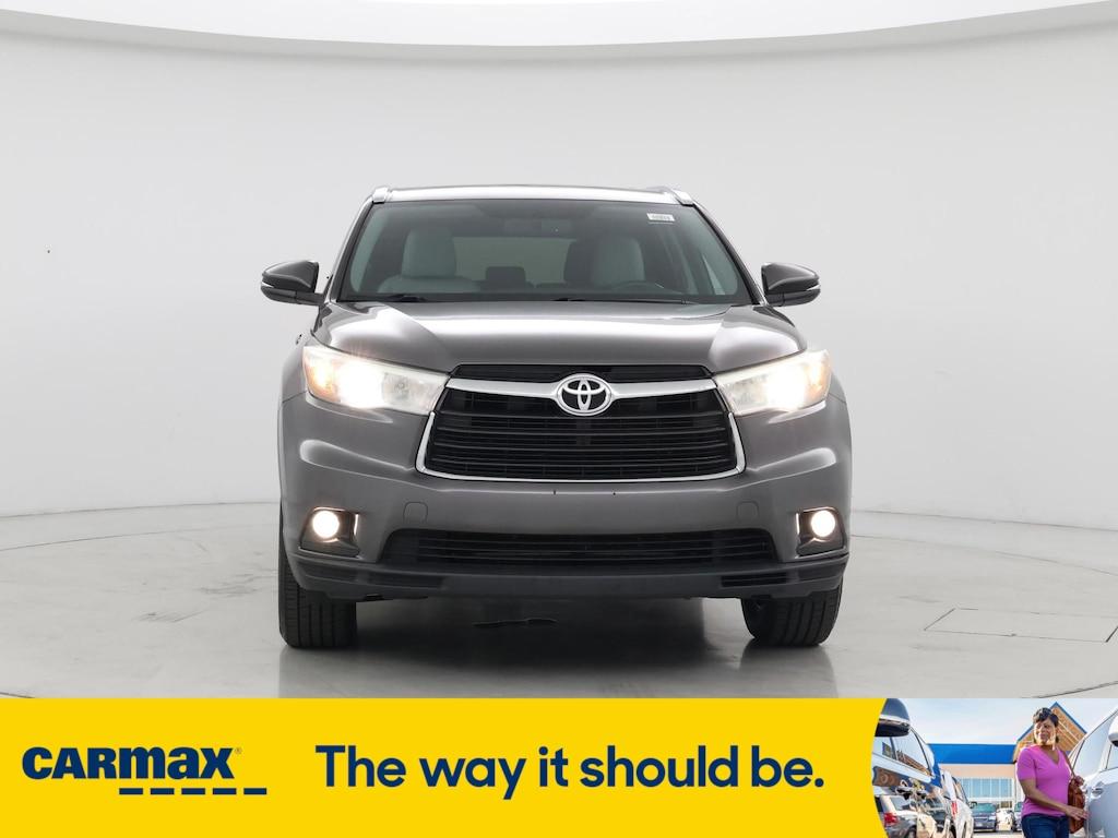 used 2016 Toyota Highlander car, priced at $20,998