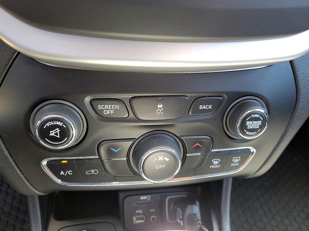 used 2014 Jeep Cherokee car, priced at $15,998