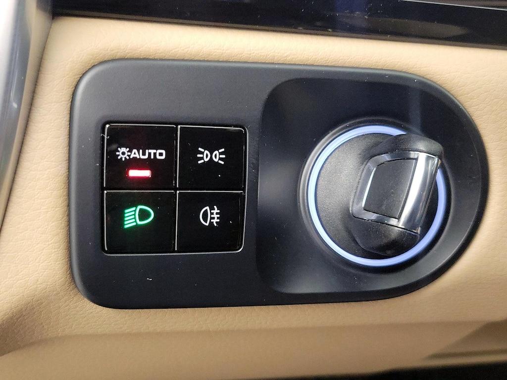 used 2021 Porsche Cayenne car, priced at $50,998