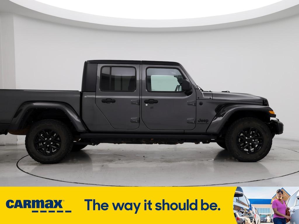 used 2022 Jeep Gladiator car, priced at $30,998