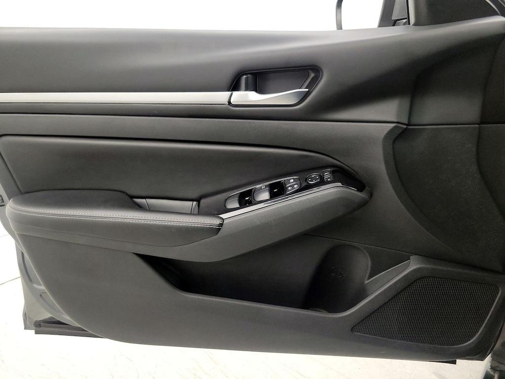 used 2023 Nissan Altima car, priced at $20,998