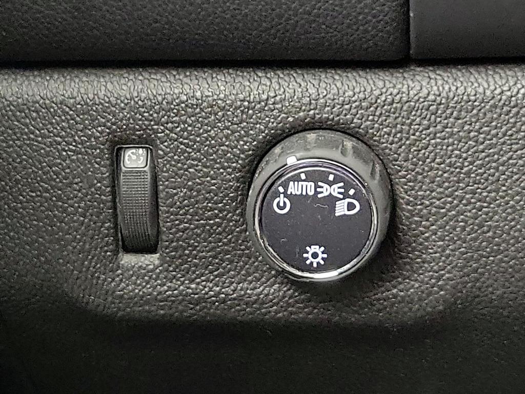 used 2022 Chevrolet Colorado car, priced at $24,998