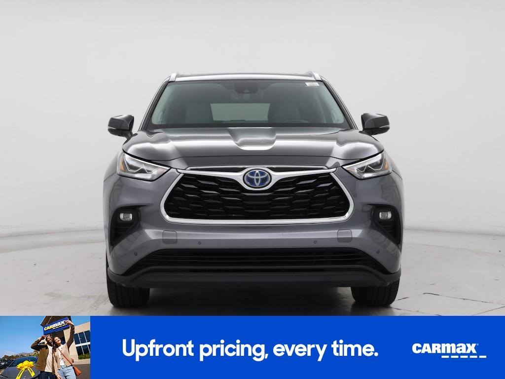 used 2023 Toyota Highlander Hybrid car, priced at $35,998
