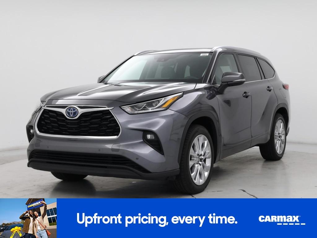 used 2023 Toyota Highlander Hybrid car, priced at $35,998