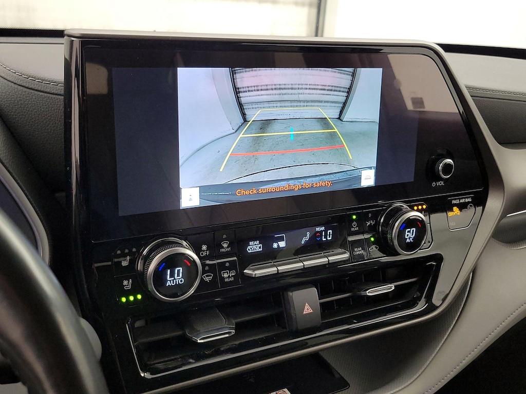 used 2023 Toyota Highlander Hybrid car, priced at $35,998