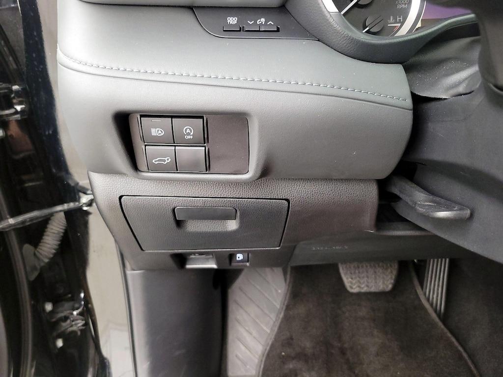 used 2024 Toyota Highlander car, priced at $43,998