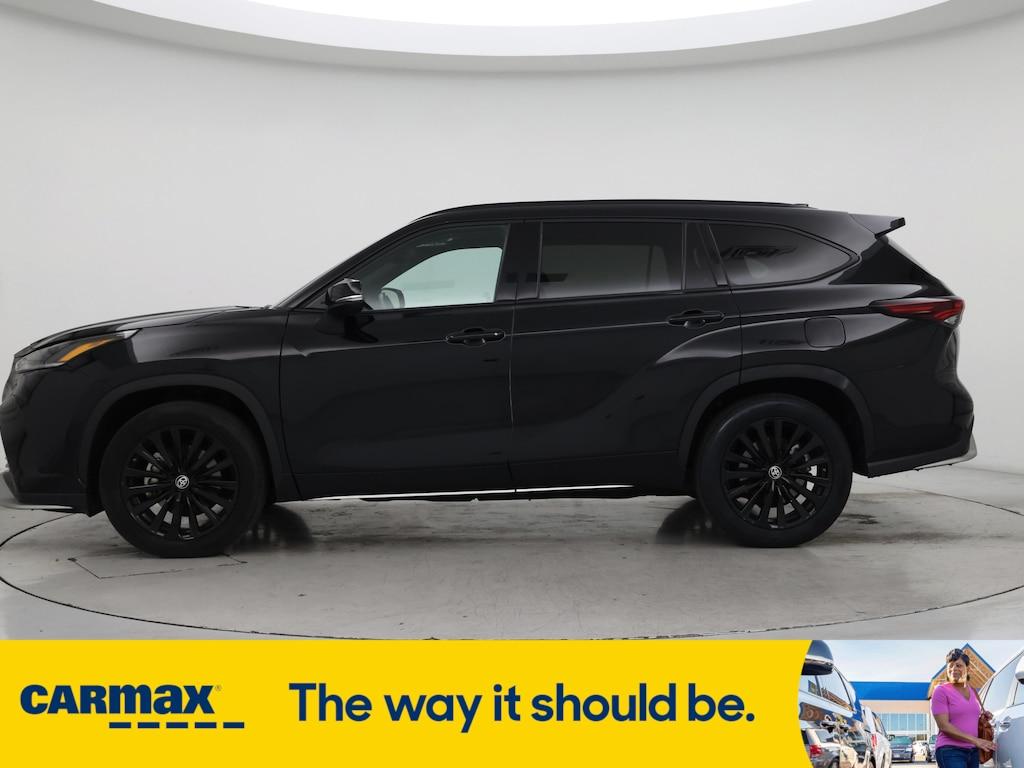 used 2024 Toyota Highlander car, priced at $43,998