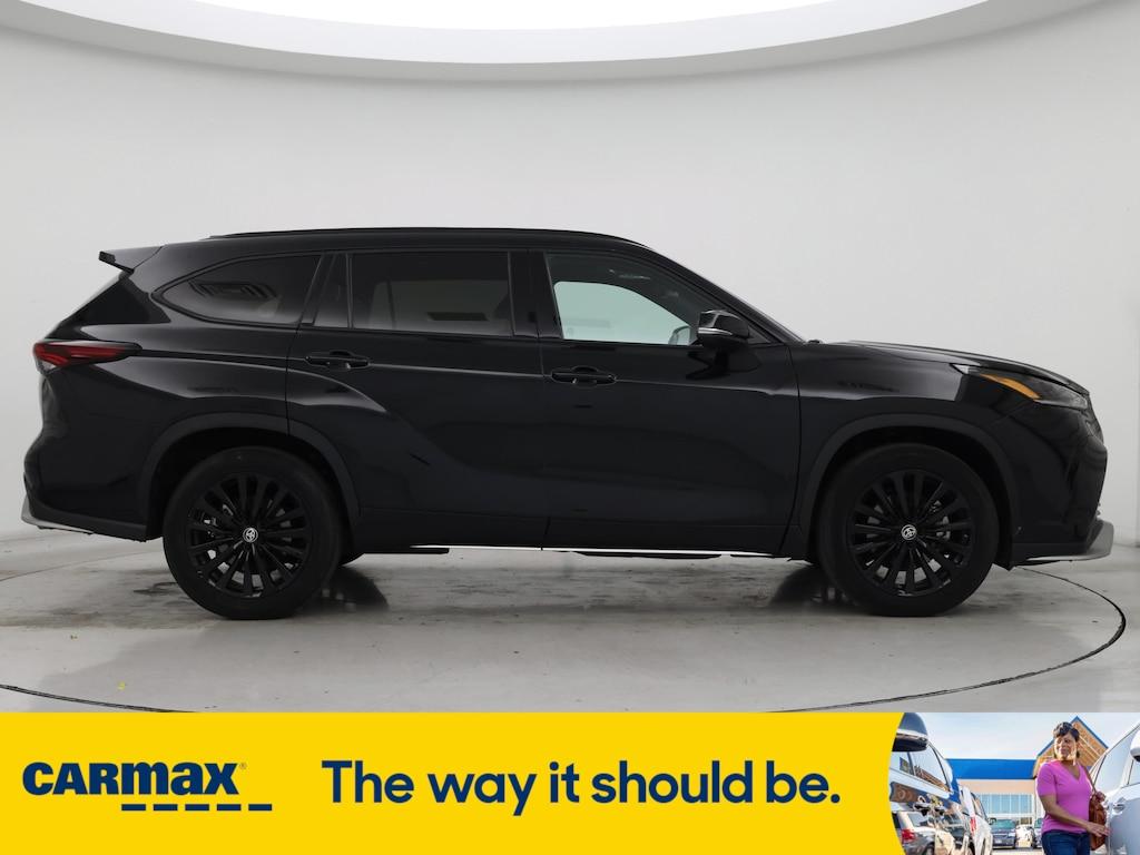 used 2024 Toyota Highlander car, priced at $43,998