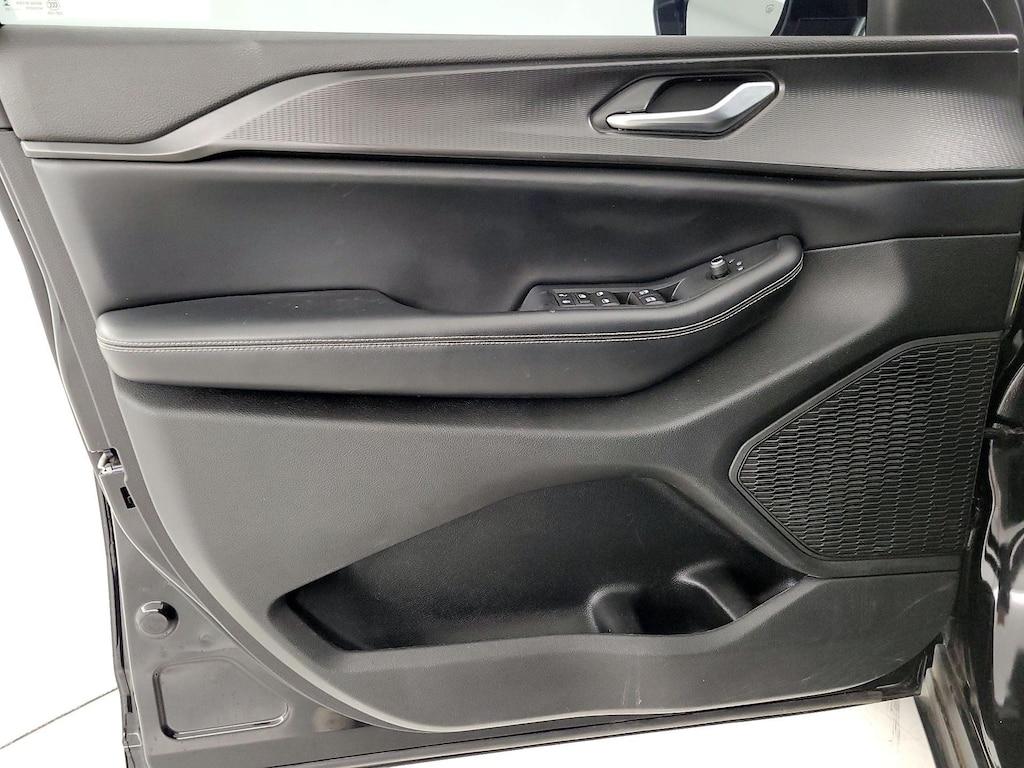 used 2023 Jeep Grand Cherokee car, priced at $37,998