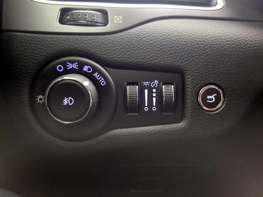 used 2019 Jeep Cherokee car, priced at $17,998