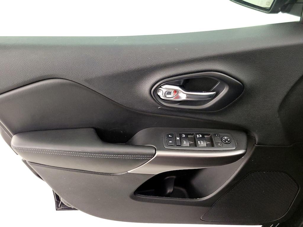 used 2019 Jeep Cherokee car, priced at $17,998