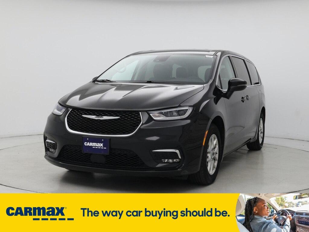 used 2023 Chrysler Pacifica car, priced at $23,998
