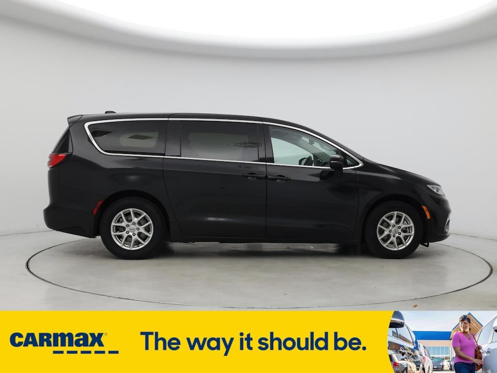 used 2023 Chrysler Pacifica car, priced at $23,998