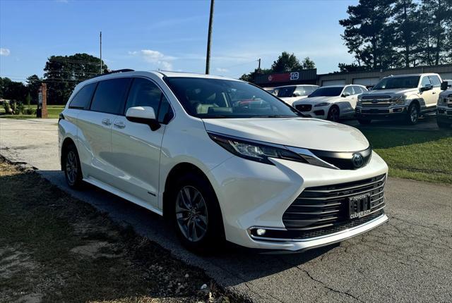 used 2021 Toyota Sienna car, priced at $31,995